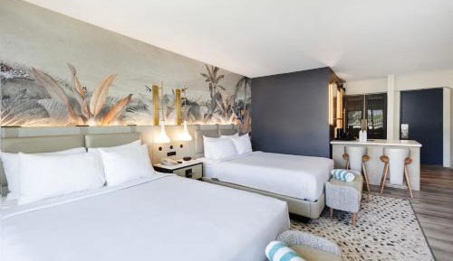 Premium Quadruple Room