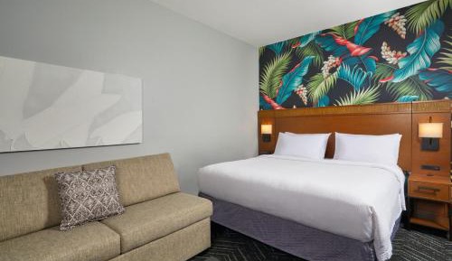 King Room with Sofa Bed