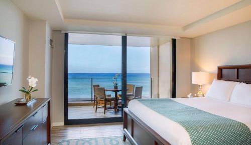 Two-Bedroom with Two Baths and Ocean Front Premium View