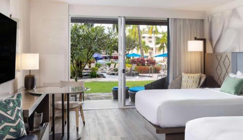 Deluxe Two Queens - Ground Floor Lanai