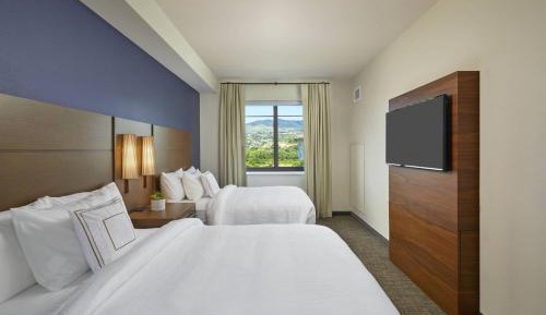 1 Bedroom Suite, 2 Queen