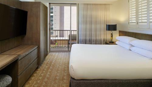 King Suite with City View