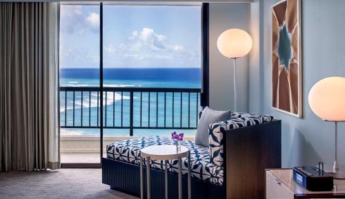 Queen Room with Two Queen Beds and Diamond Head Ocean Front View