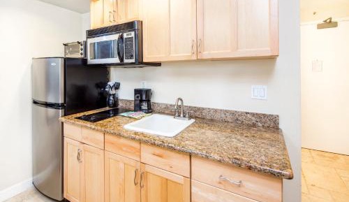 City View Studio with Kitchenette