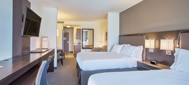 Holiday Inn Express Hotel & Suites Kailua-Kona by IHG