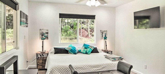 Luxury Hawaii Getaway: Close to Beach & Ocean