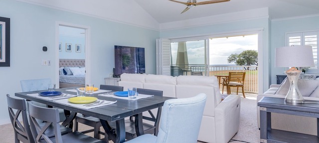 Luxury 2 Bed, 2 Bath Ocean View Condo (21C)