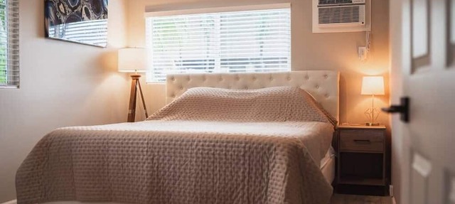 Spacious 2 BR Beach House with King Suite