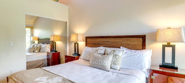 K B M Resorts: Aina Nalu Lahaina AL-C209 Stunning 2 bedroom, luxurious pool view! One block to Front Street!