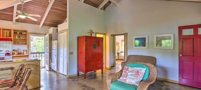 'melemele' Kapa'a Cottage: 1 Block to Beach!
