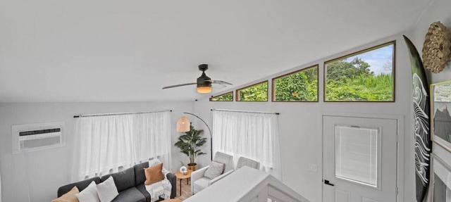 117 Wainaku HOUSE B · Peaceful Haven in Hilo 3BR House