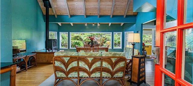 Volcano's Ohana House Popular Rainforest Hideaway Sleeps 8