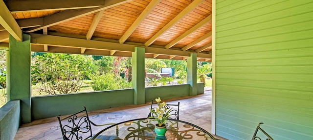 'M'la Lani' Home on 5 Acres, w/ Gas Grill!