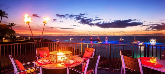 3 x Club Oceanfront 2 Double Beds at Outrigger Kona Resort and Spa