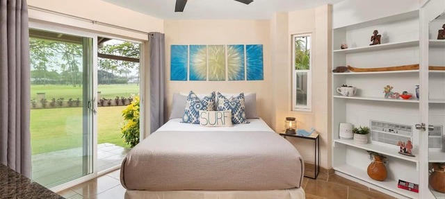 Work remote or vacation in a 5 bedroom Kahala Oasis