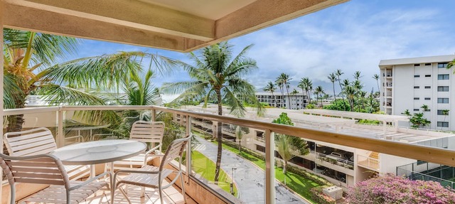 Castle at Maui Banyan