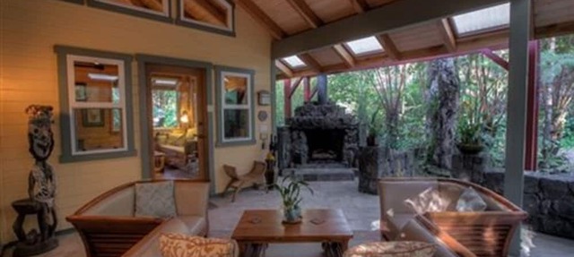 Volcano Mist Cottage