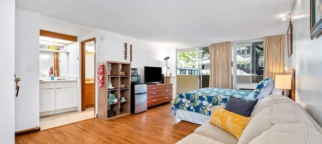 @ Marbella Lane -coastal Retreat Near Diamond Head