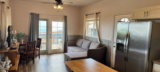 Maui Sunset - 2 bedroom cottage, sleeps 6