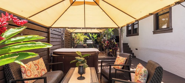 MKT 233B $299 Fall Special at Remodeled 3Bedroom Hawaiiana Guest House w Hot Tub