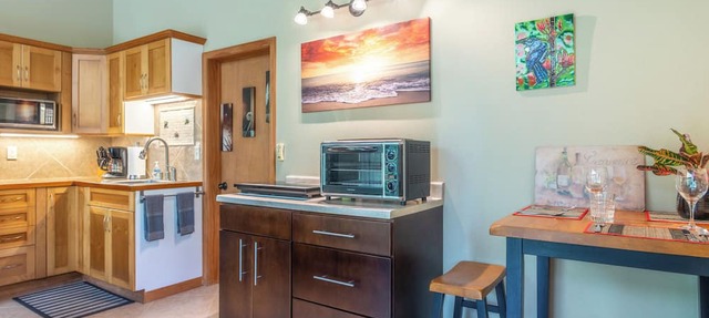 Large private master suite with private entrance