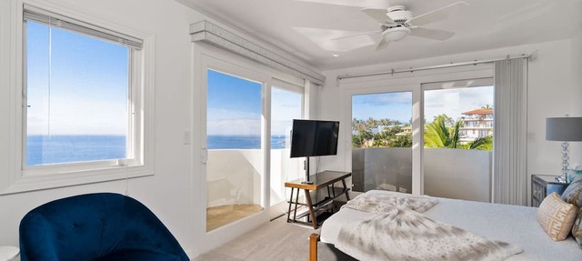 Hawaii Ridge Getaway: Luxury Home w/ Pool, Spa, Sport Court & Diamond Head Views