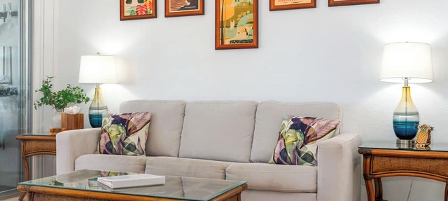Oceanview Townhome, freshly updated in Keauhou, close to Kona.
