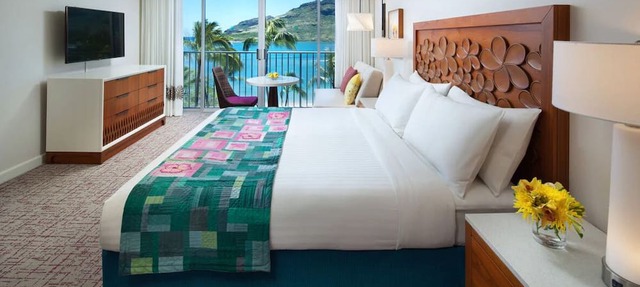 Marriott's Kauai Beach Club 1BR Oceanfront Suite