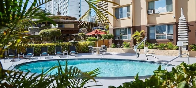 2 Studio Two Doubles with Kitchenette Rooms at Pagoda Hotel