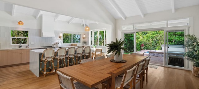 Newly renovated +Brand New Pool and Spa + Airy-Custom Ocean Bluff Home