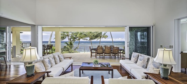 Hula House - Beachfront North Shore - NEW SPECIAL FALL RATES.
