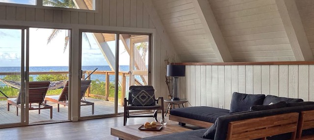 NEW 4BR Oceanfront Home with Hot Tub & Theatre