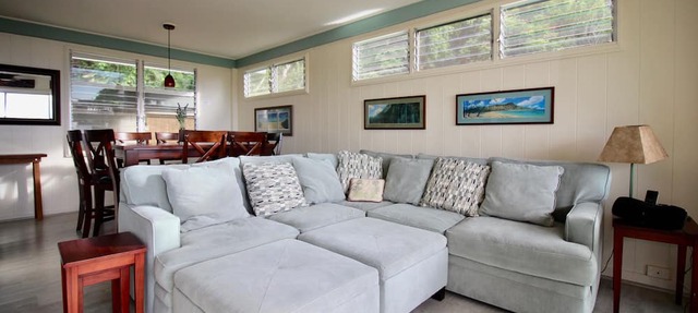 Quiet oasis with fabulous ocean, bay and mountain views, nestled in lush nature