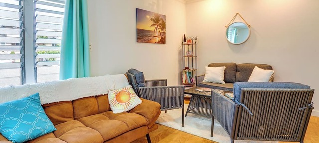 Surfer's Paradise: Waialua Condo Steps to Beach!