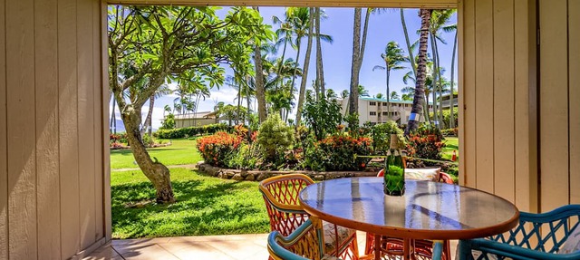 Dreamy oceanfront resort condo with pool, tennis courts, & beach access