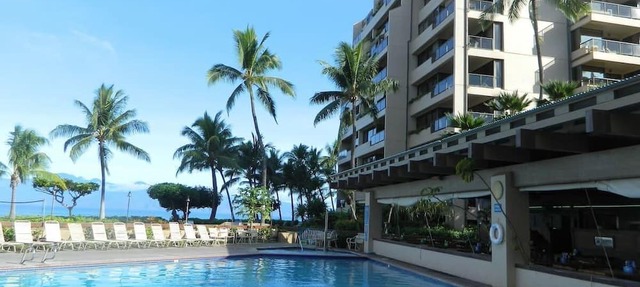 Maui Beachfront Resort Oasis
