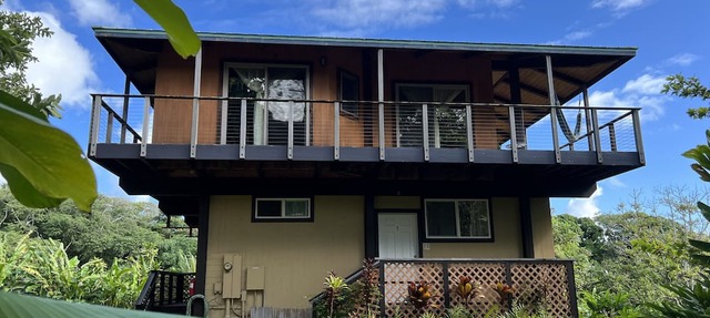 Stay in Hana #1