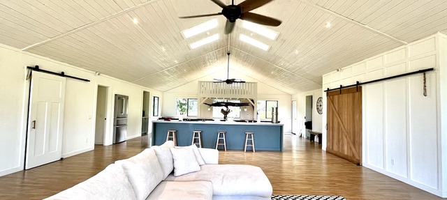 Relaxing 4-Bedroom Farmhouse Retreat on Working Farm