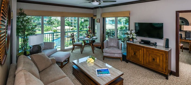 Waipouli Beach Resort Exquisite Oceanview Overlooking the Fantasy Pool