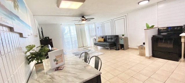 Deluxe Beachfront Condo with a breathtaking view