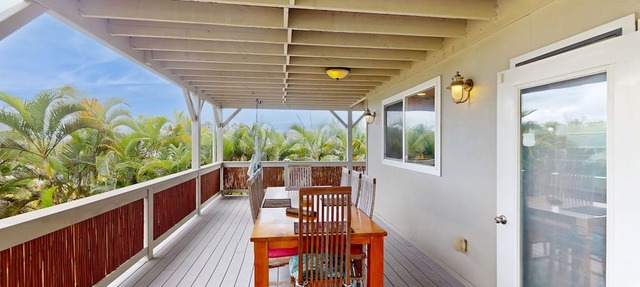 Tropical hideaway near Kehena Black Sand Beach with WiFi & washer/dryer