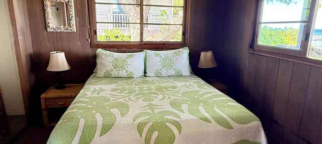 Spectacular Oceanfront Puako Cottage