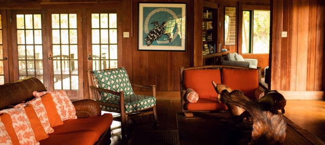 Historical lodge at Pu'u O Hoku Ranch! Outdoor pool and farm-to-table meals!