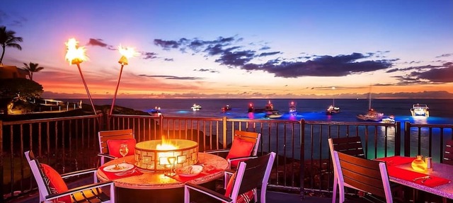 3 x Resort View 2 Double Beds at Outrigger Kona Resort and Spa