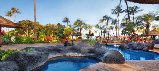 Oceanfront - 2 Bedroom - Marriott's Maui Ocean Club: Molokai, Lanai, Maui Towers - Full Resort Acces