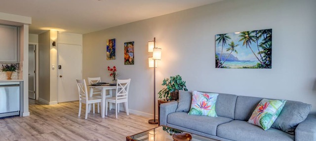 MAUI BEAUTY ~ Tropical Napili Bay Lahaina 1BR King~ CONDO for 3~ Kitchen ~ AC!