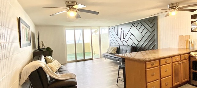 North Shore getaway condo with pool