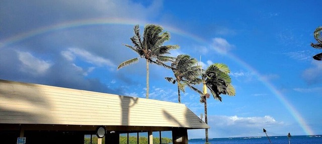 Oceanfront true 2 bedroom w/lanai on Molokai