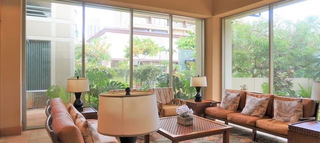 Luxury 24th Floor Ocean View | Free Parking | Walk to Beach
