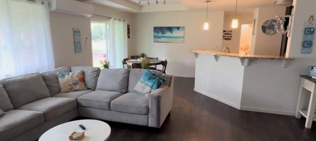 Air-conditioned Tropical Home, close to Hilo, Ocean/Beaches, Waterfalls, Volcano